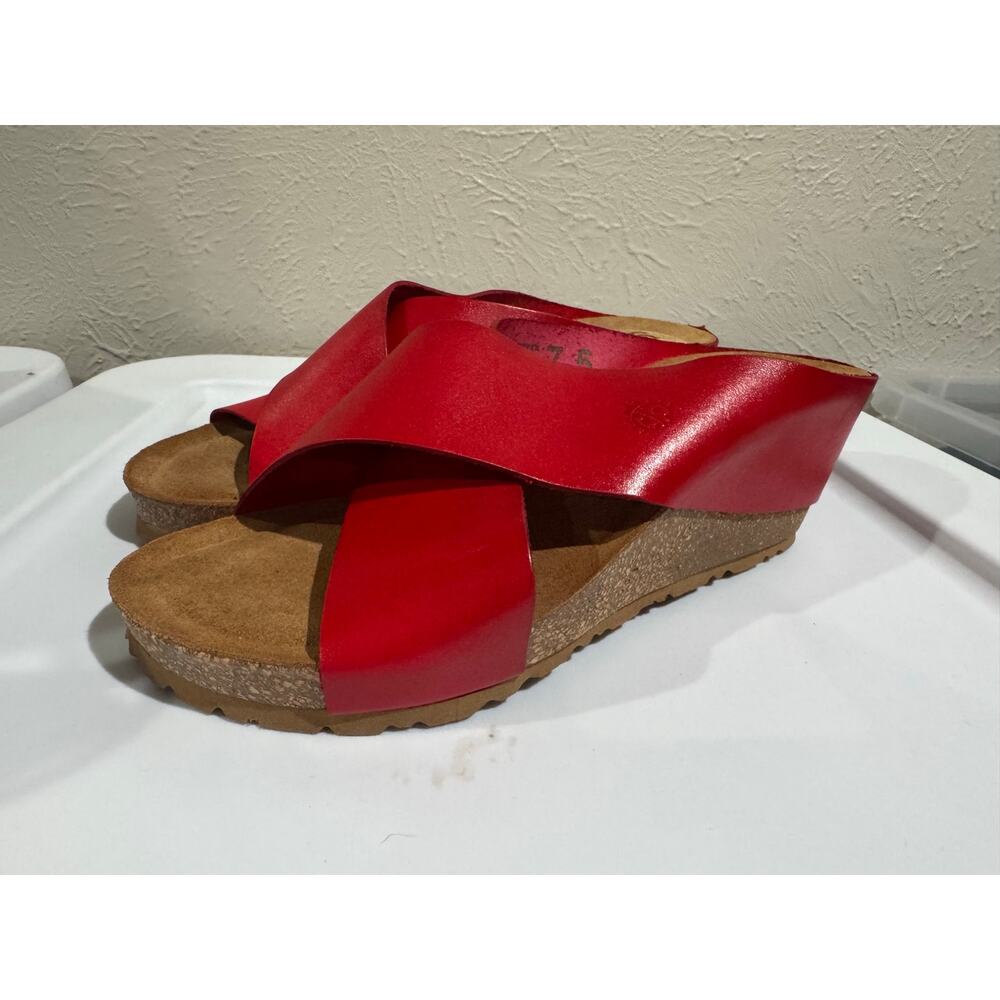 YOKONO Red Leather Criss Cross Wedge Sandals 7.5 - Picture 2 of 8